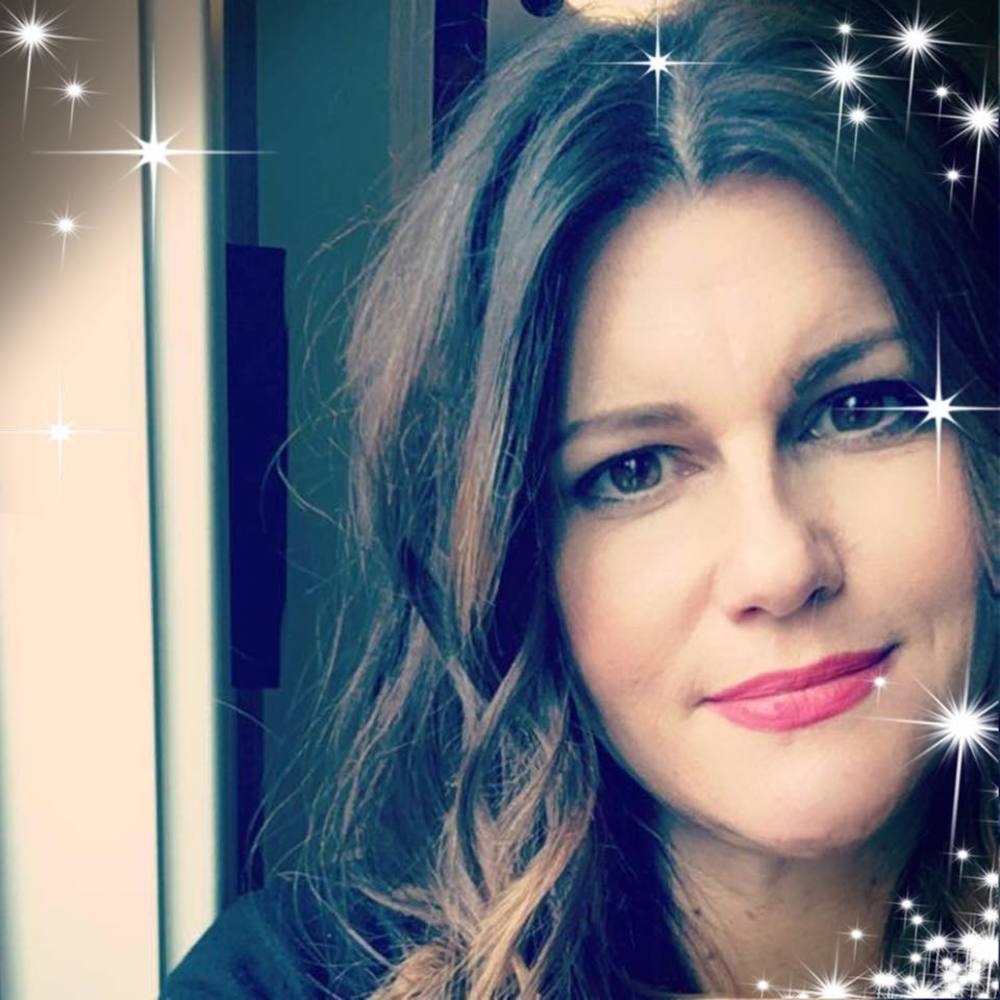 Meet your Posher, Stephanie white